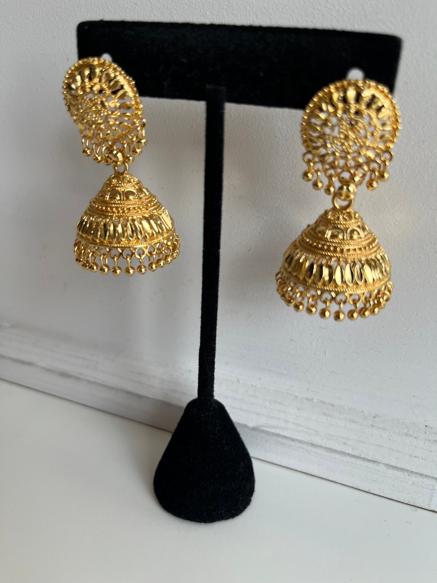 Round Faux Gold Jumka