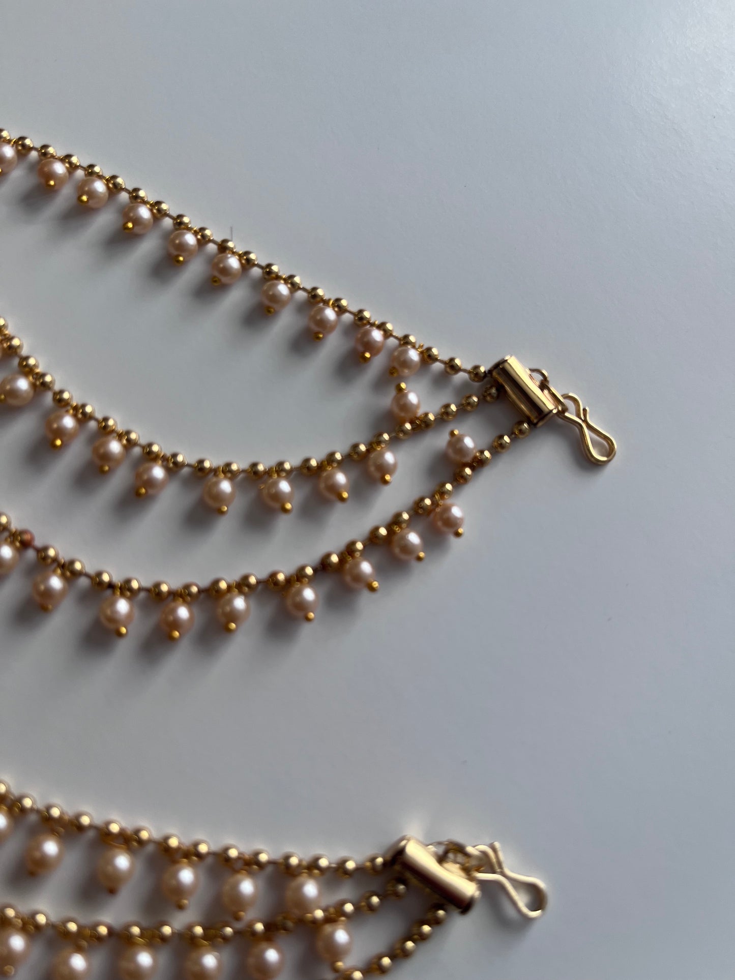 Three-Tier Gold Pearl Sahara