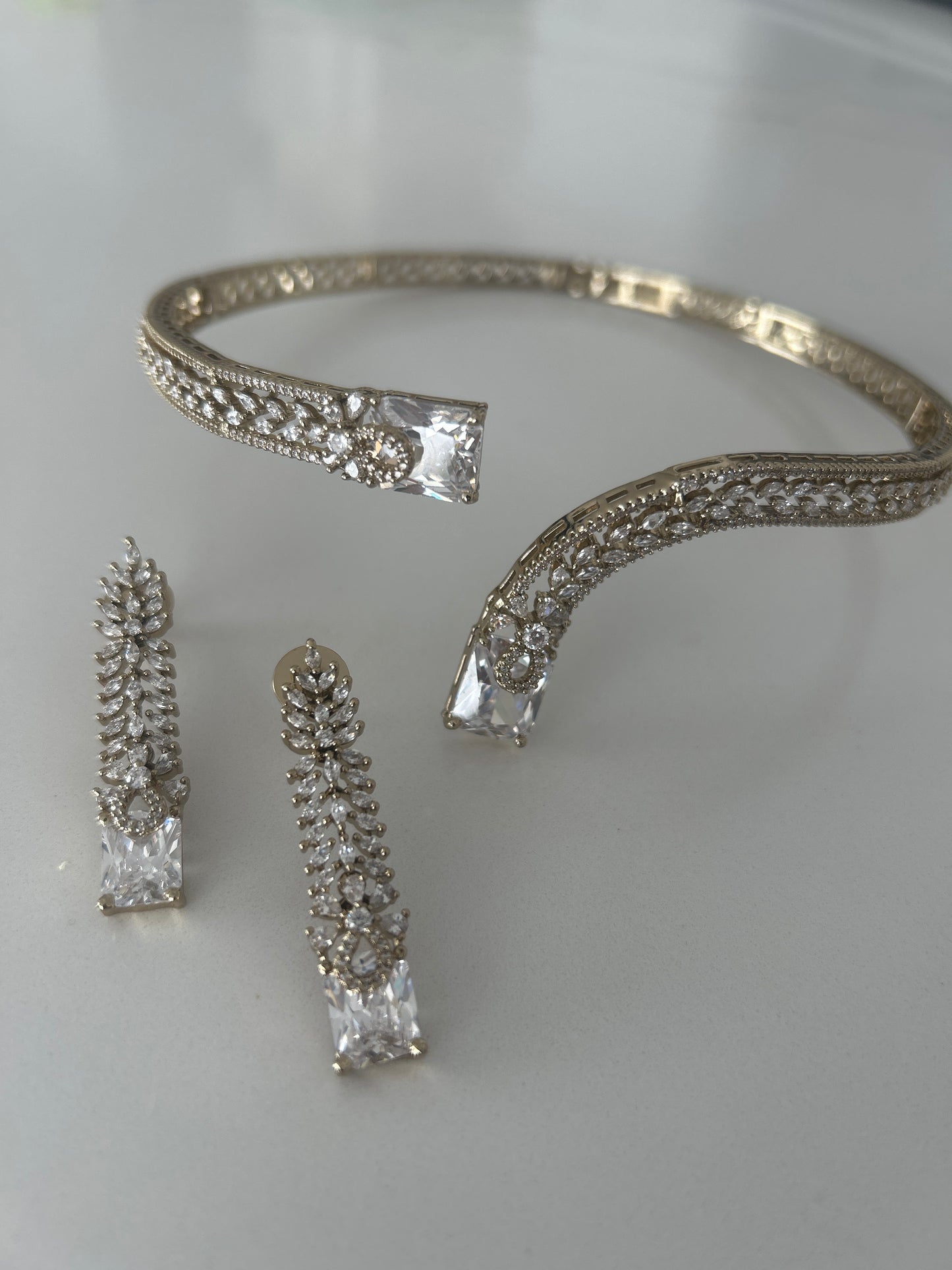Gala Elegance Showstopper Necklace Earrings Set