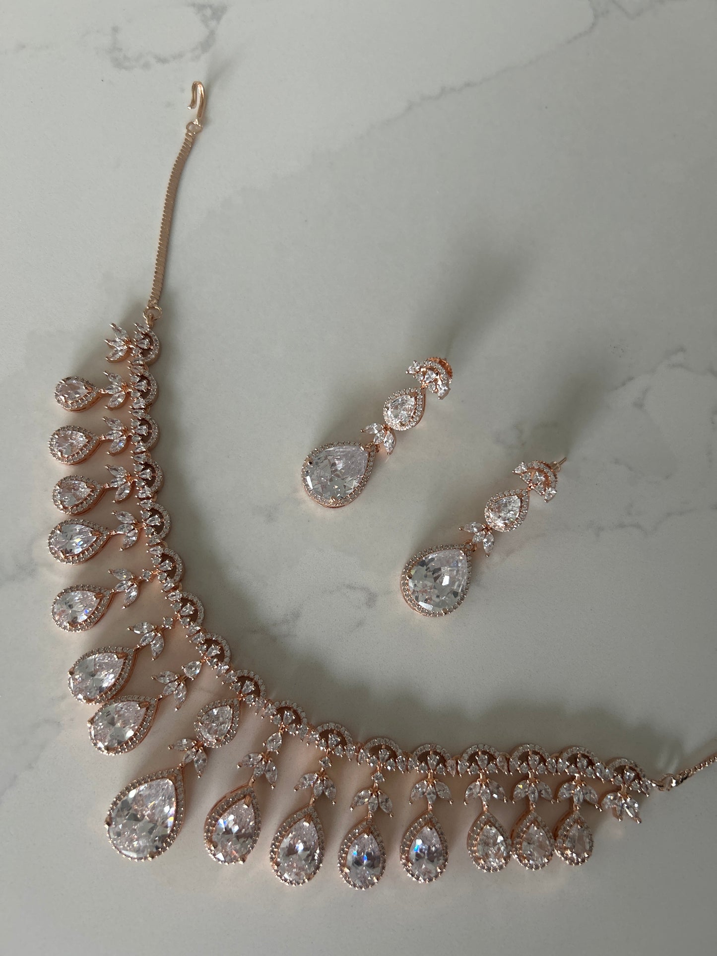 Rose Gold Tear drop elegance Necklace Earrings Set