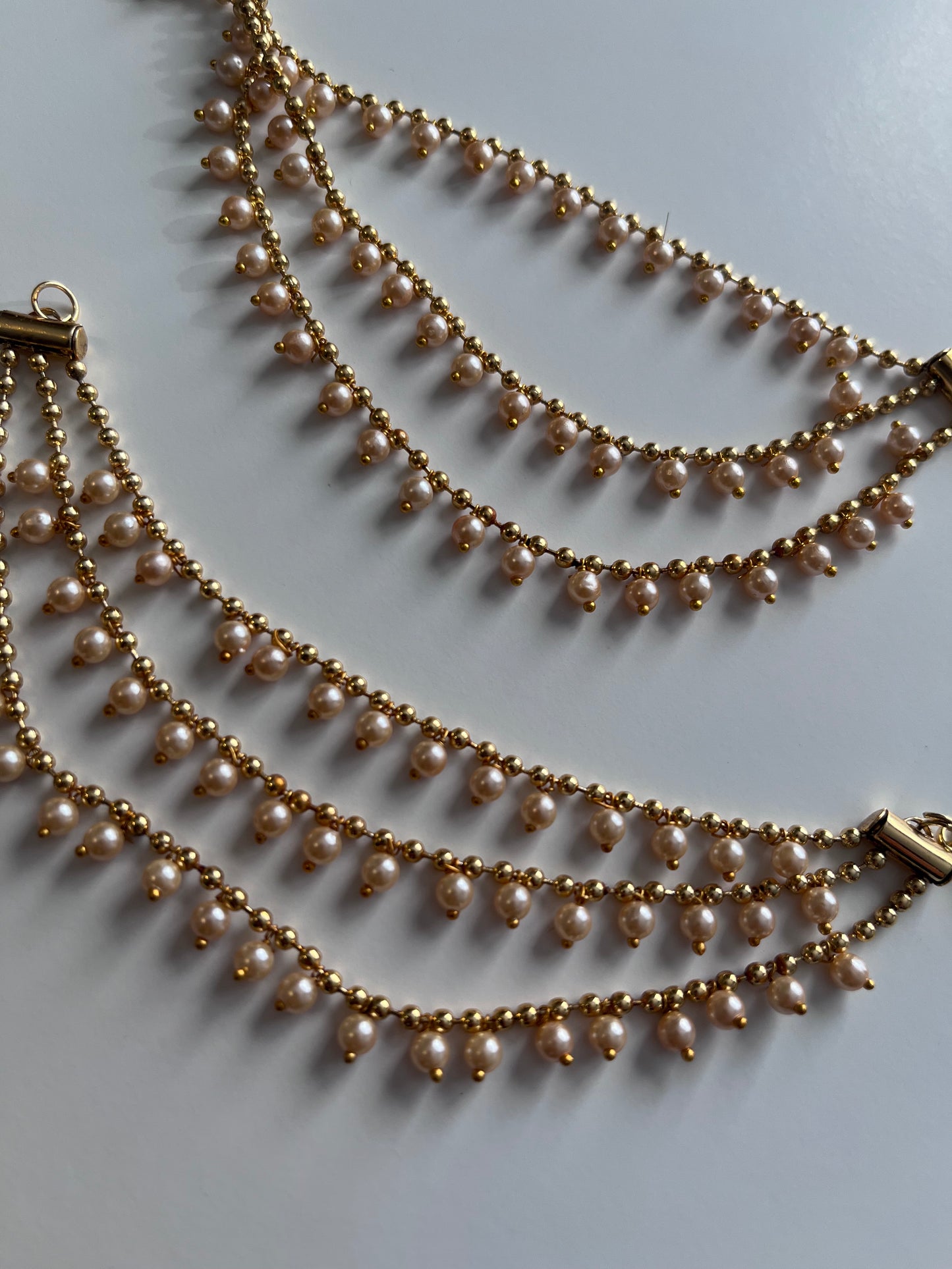 Three-Tier Gold Pearl Sahara