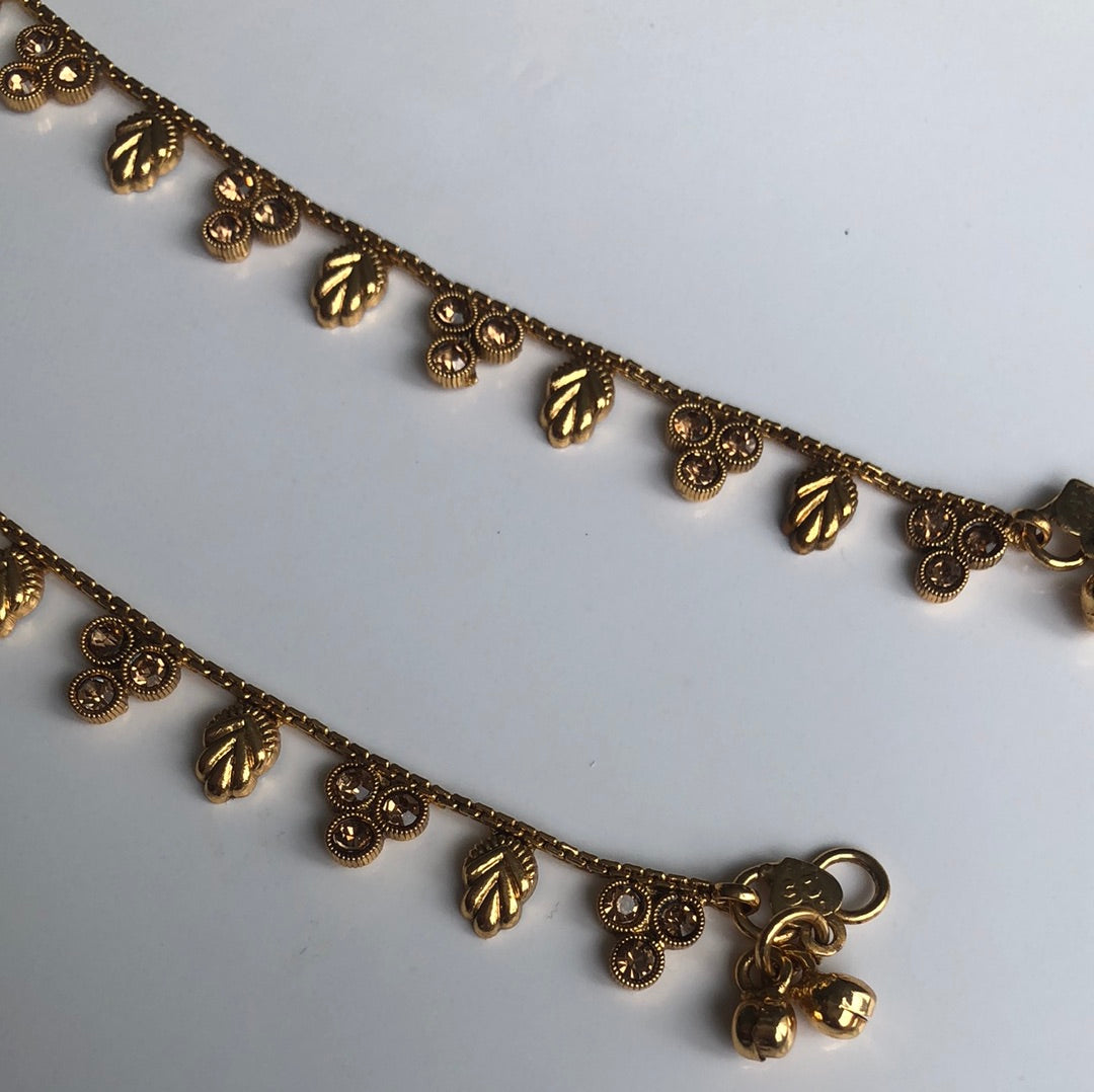 Gold Mickey Mouse Leaf Payal