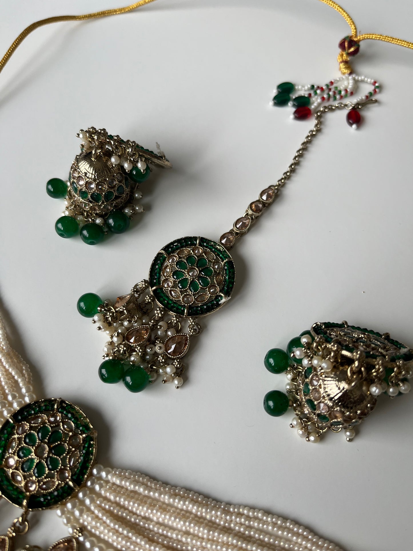 Emerald Green Pearl Choker
