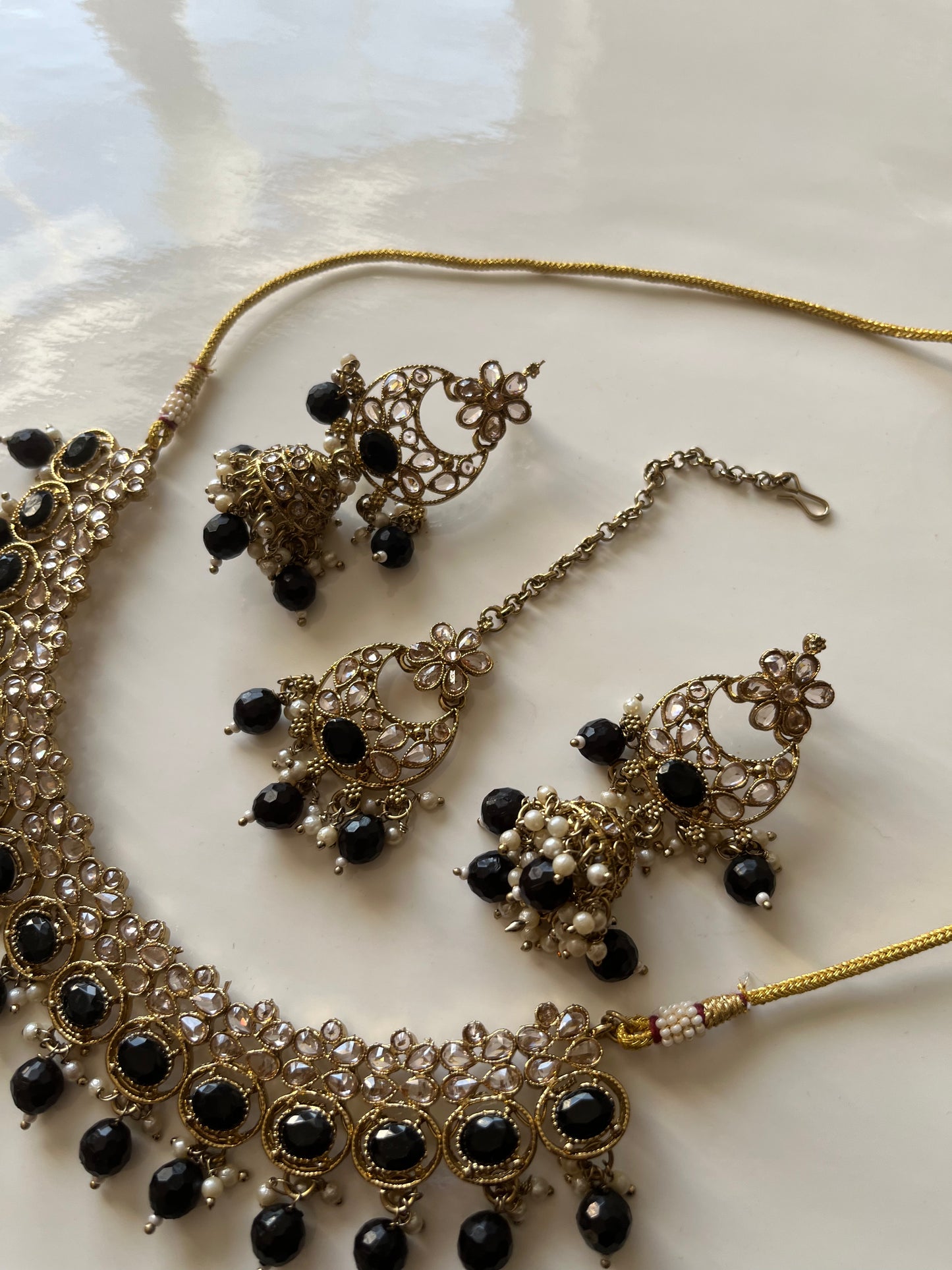 Black Jumke Necklacr Set