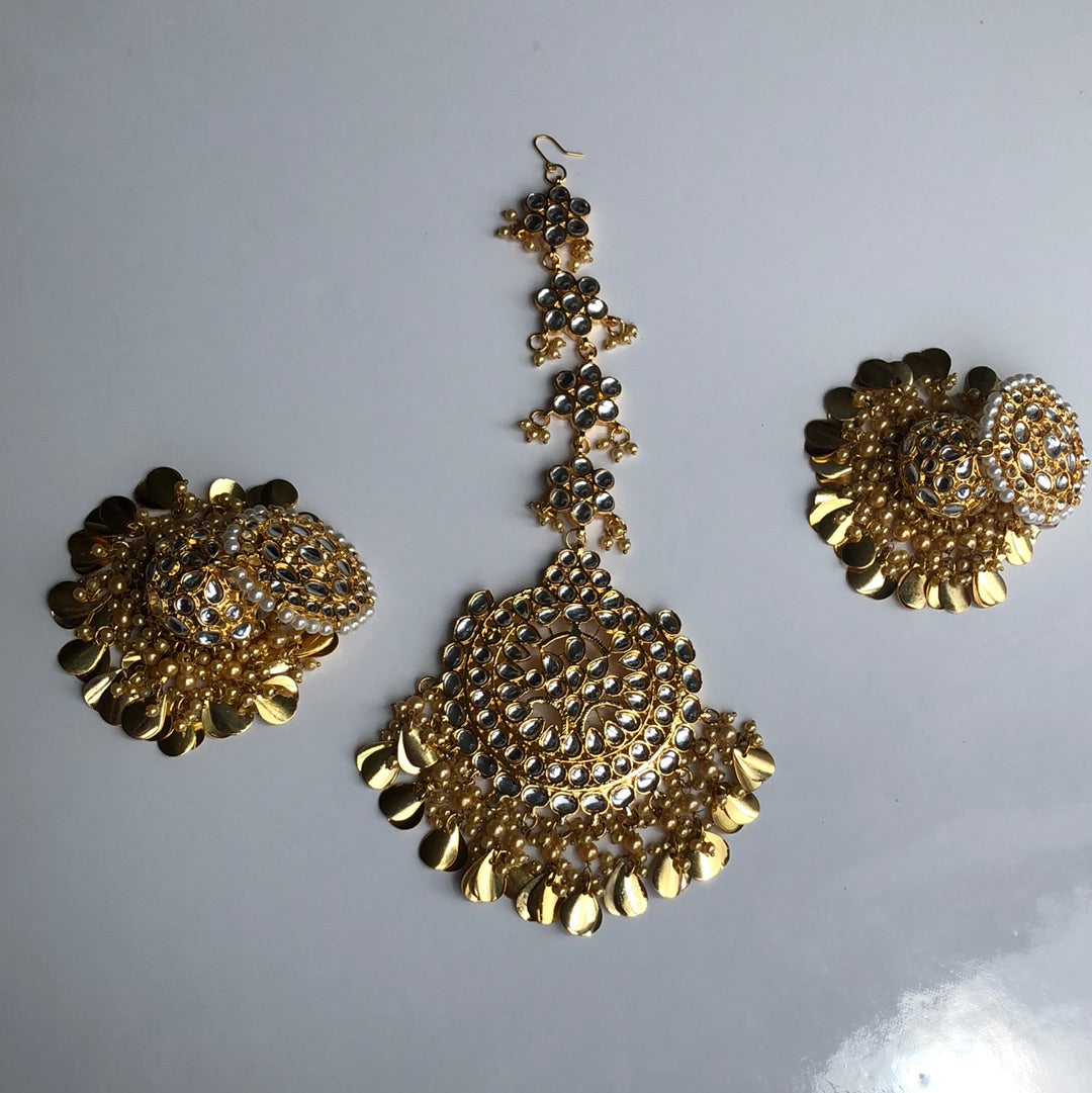 Oversized Extravagant Jumke and Tikka set