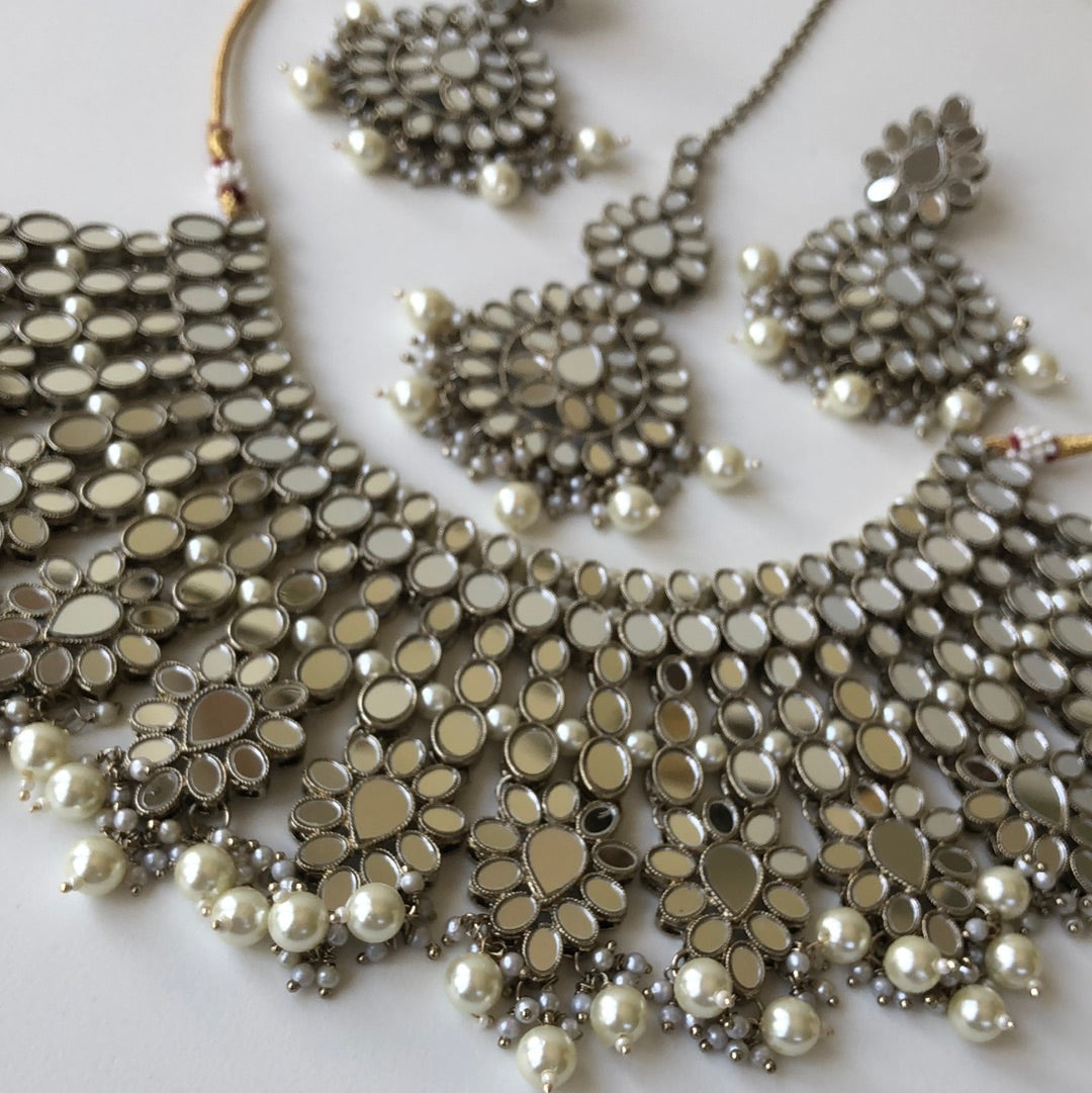Mirrored Silver Necklace Earring Tikka Set