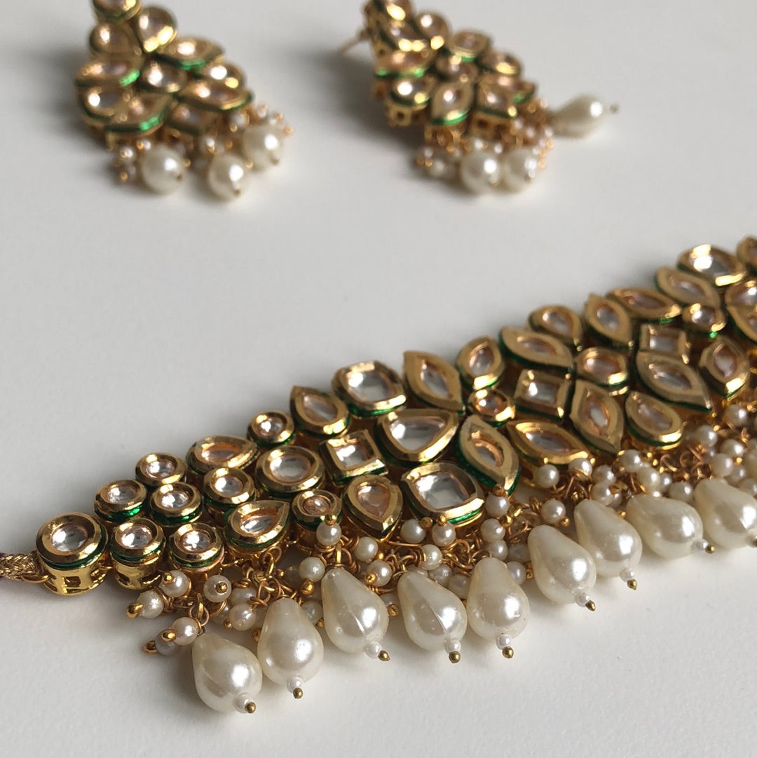 Lined Emerald Green Gold Pearl Kundan Necklace Earring Set
