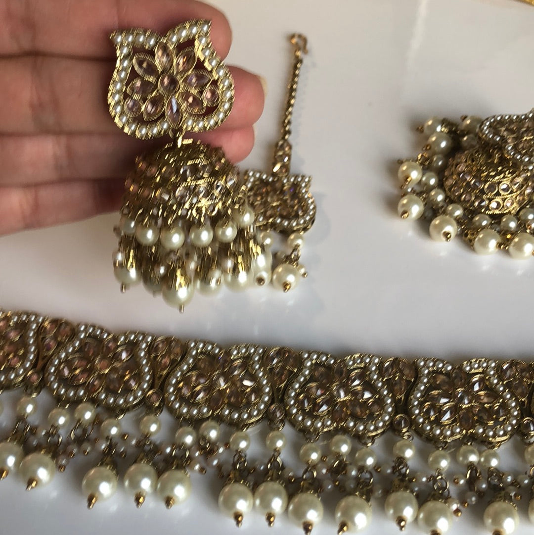 Gold Oversized Jumke Choker