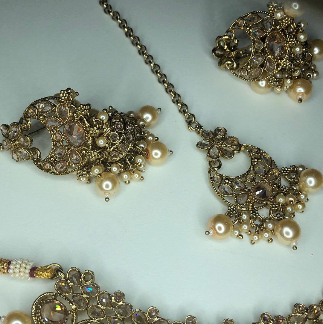 Gold Pearl Crystal Jumke Set