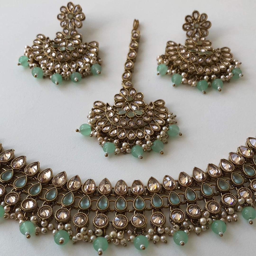 Stunning Sea Green Necklace Earring Tikka Set