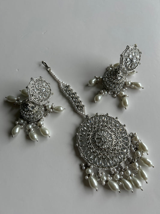Silver Jumke Earrings Tikka Set