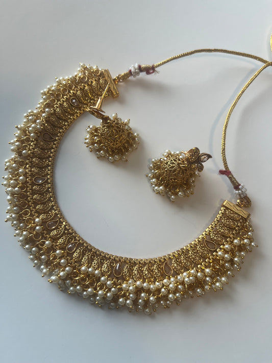 Antique gold teardrop set