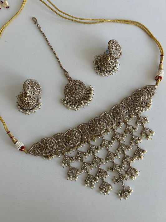 Pearl Circle Necklace Earrings Tikka Set