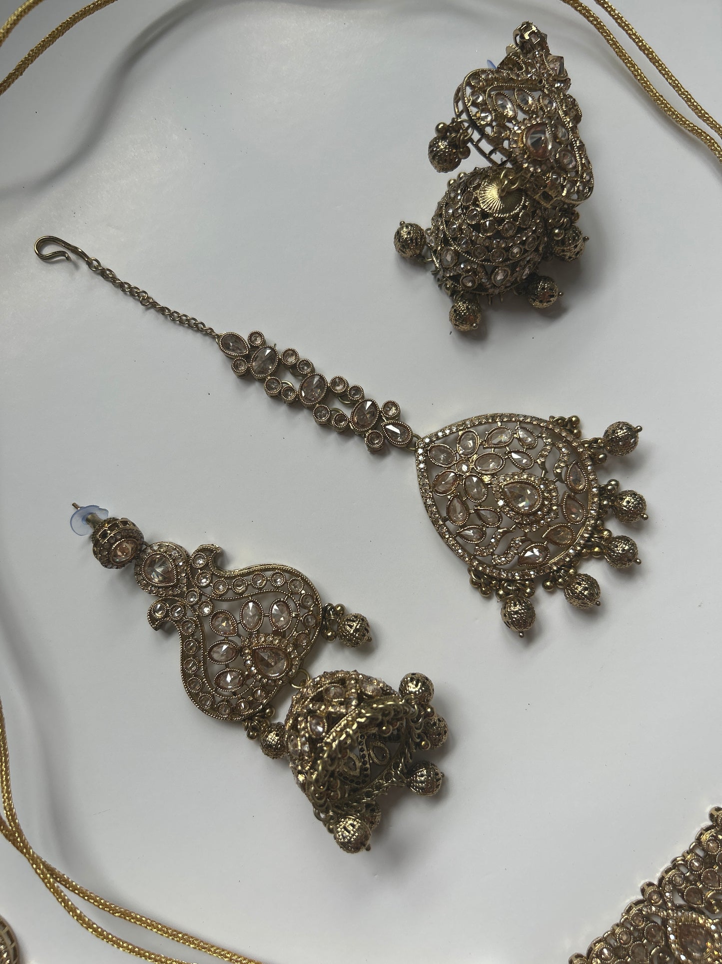 Gold Traditional Necklace Earrings Tikka Passa Set