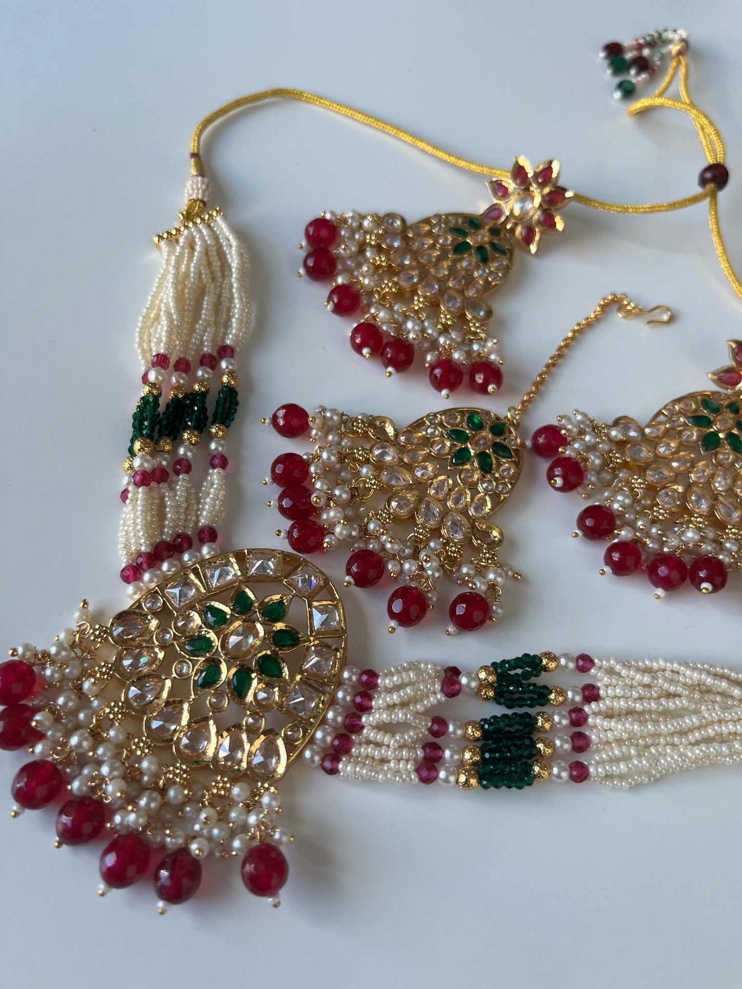 Traditional Antique Gold Red Green Pearl Choker