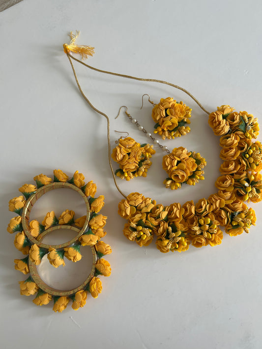 Haldi Necklace Earrings Tikka Set