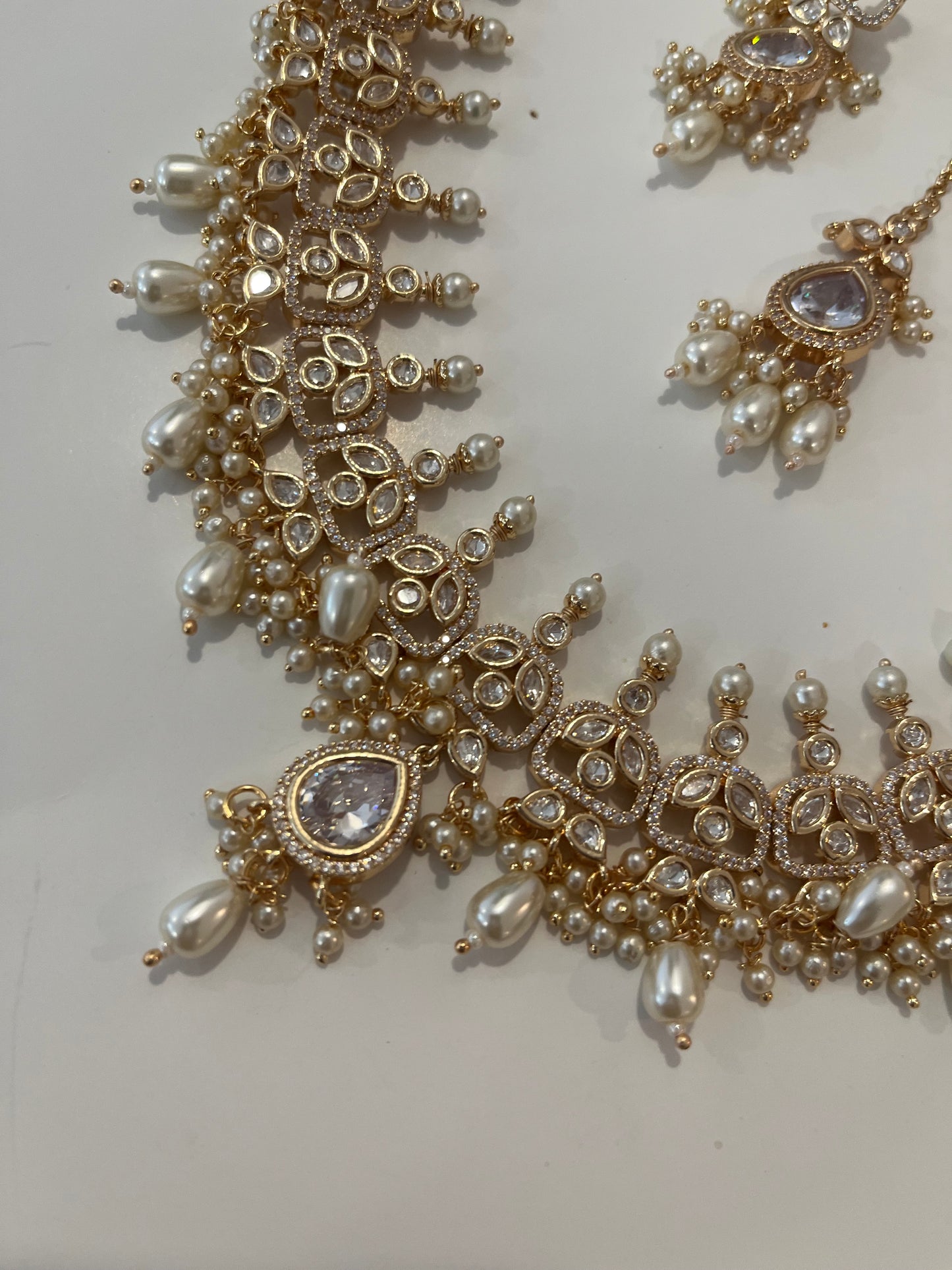 Kundan Teardrop Set