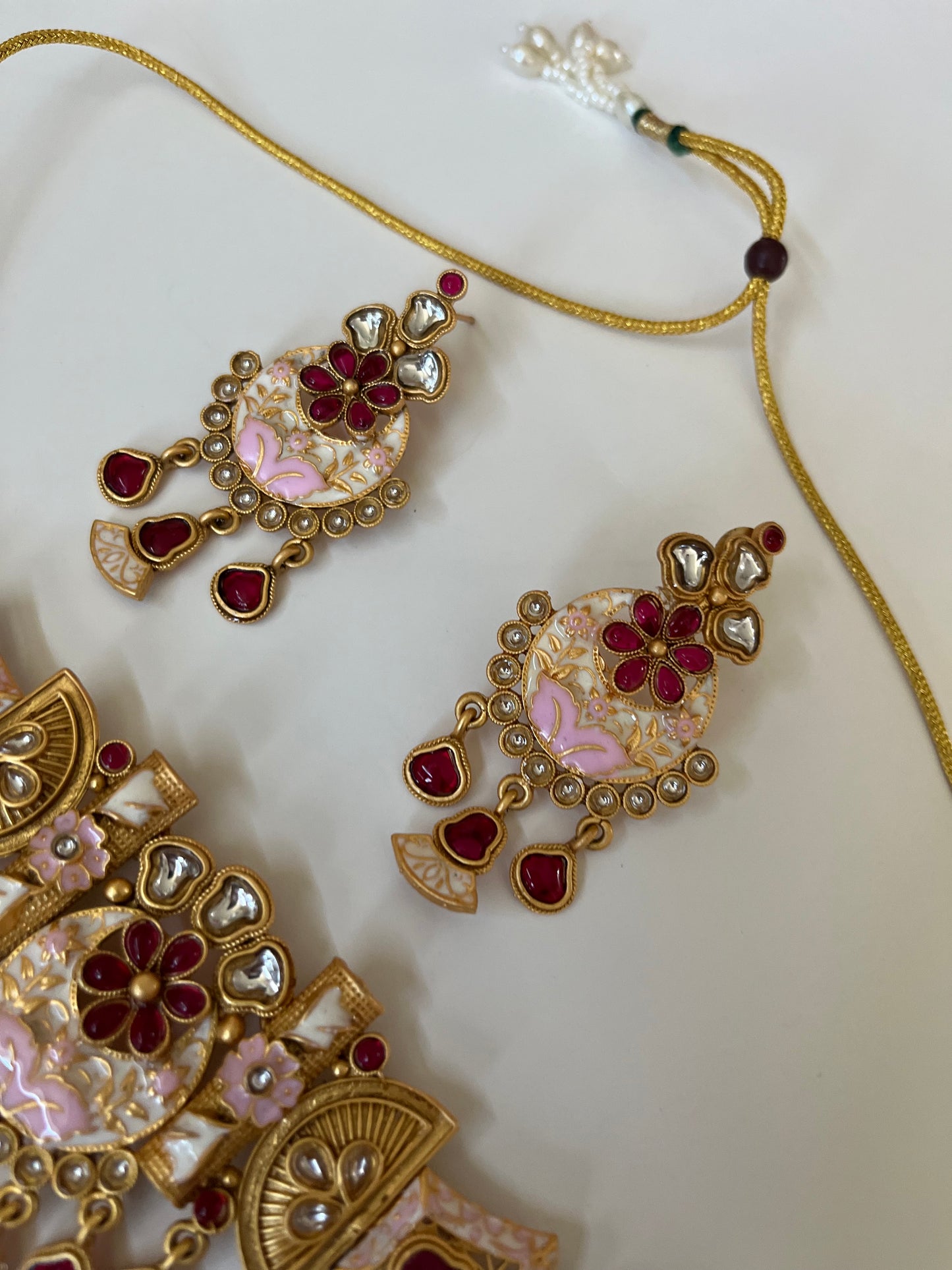 Red Pink Antique Gold Set