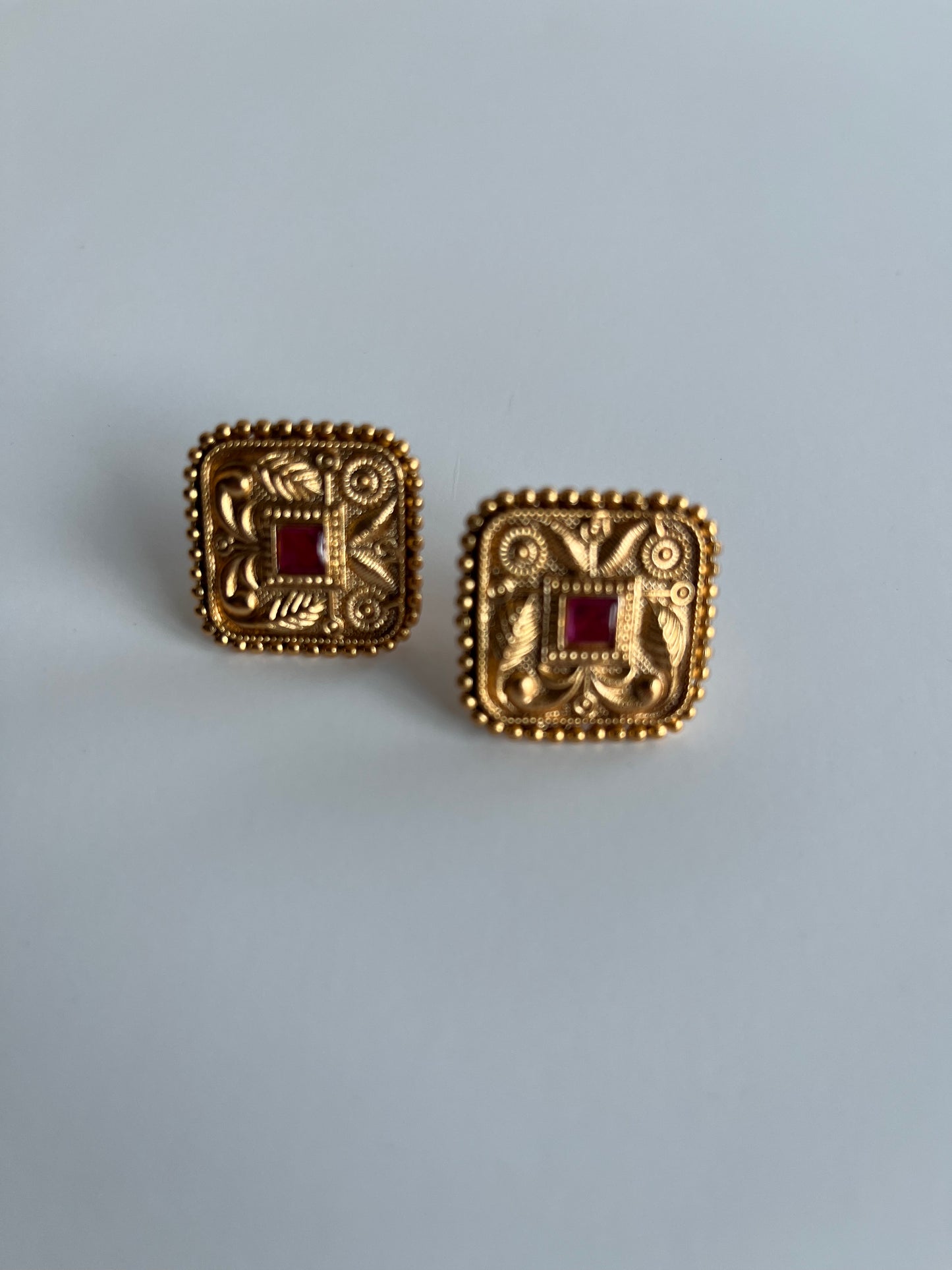 Red Antique Gold Studs