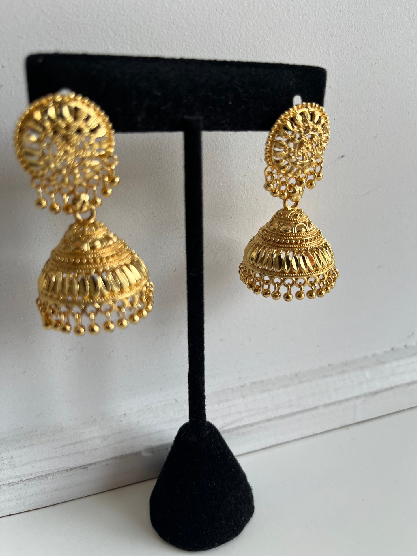 Round Faux Gold Jumka