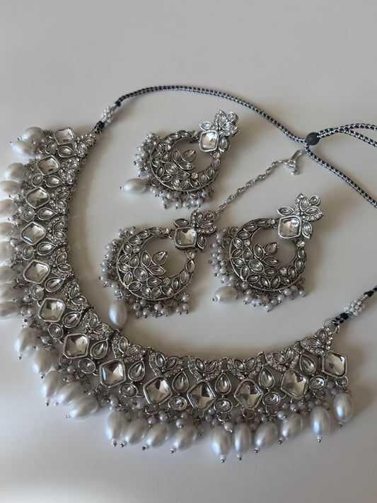 Silver Pearl Necklace Set