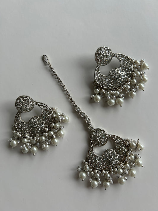 Silver Earrings Tikka Set