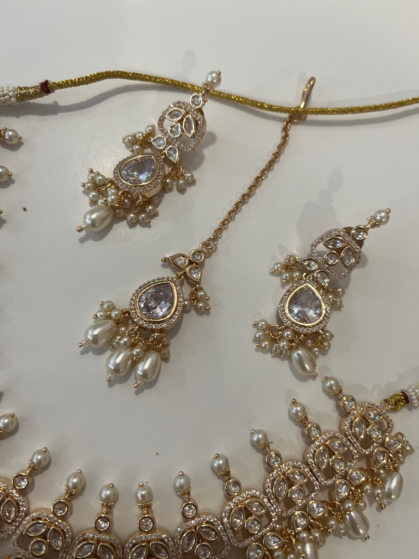 Kundan Teardrop Set