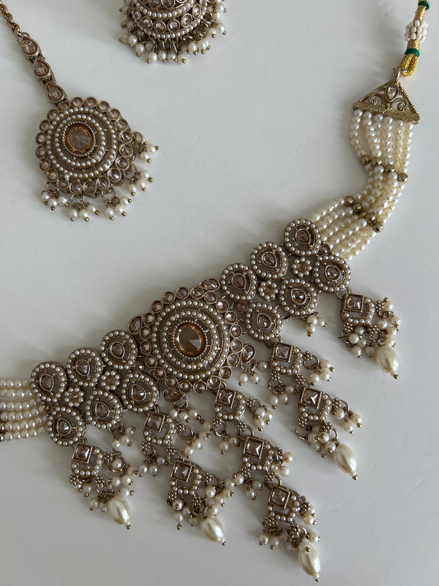 Elegant Waterfall Necklace Jumke Tikka Set