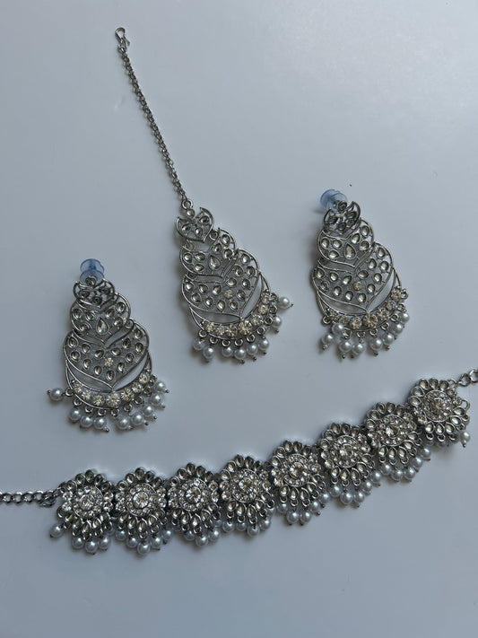 Silver Timeless Necklace Earrings Tikka Set