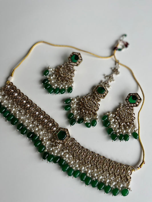 Emerald Green Royal Choker