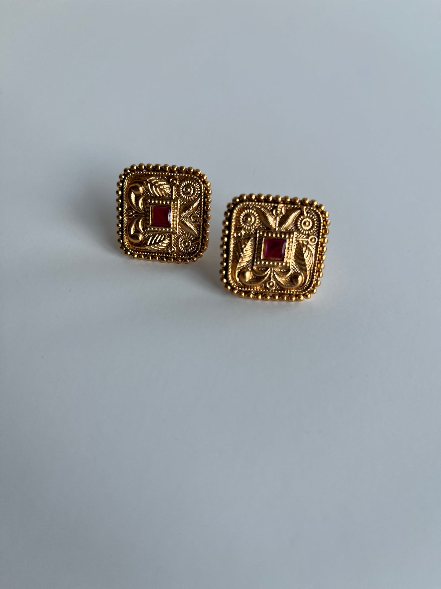 Red Antique Gold Studs