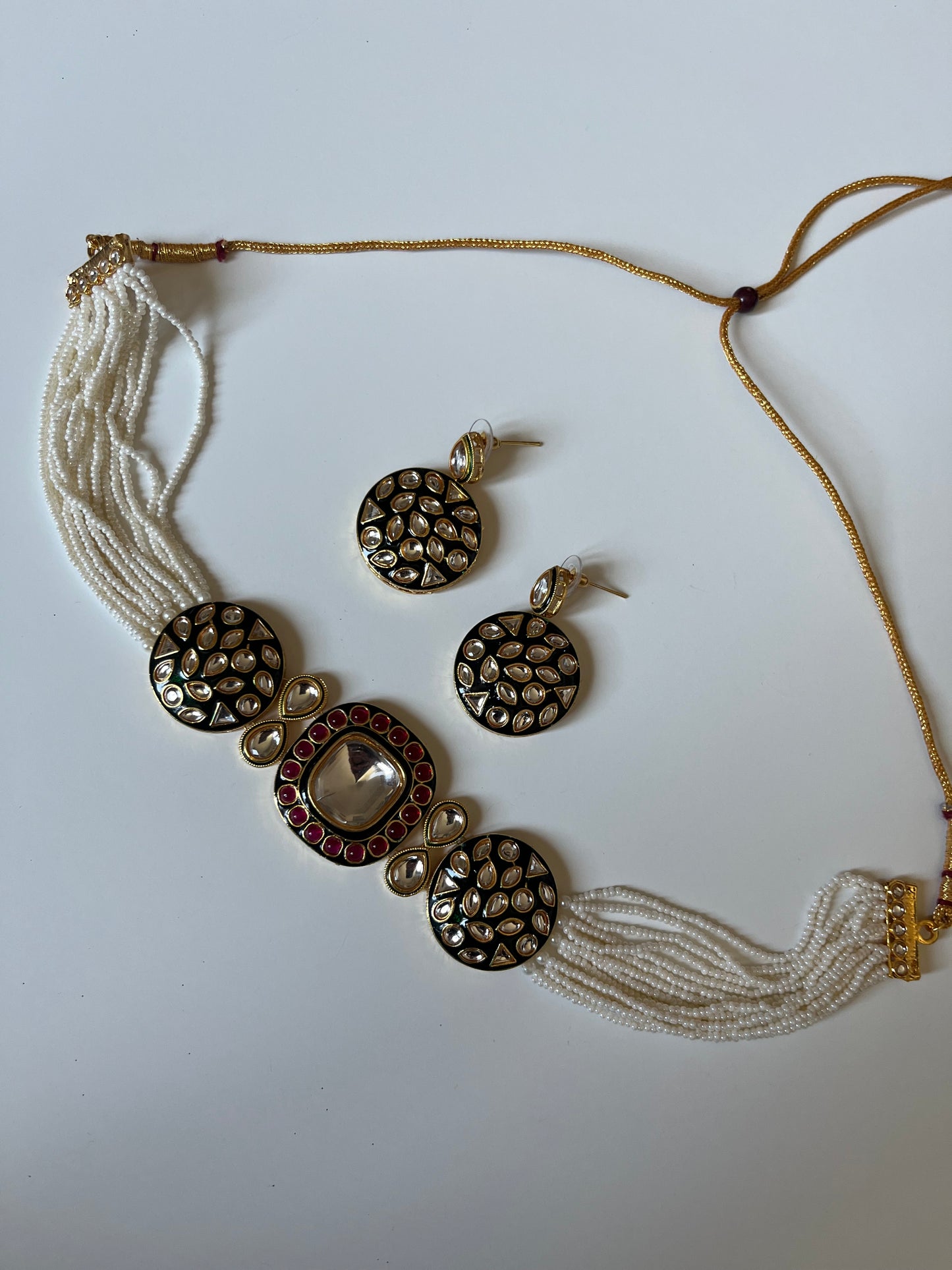 Poonam kundan choker