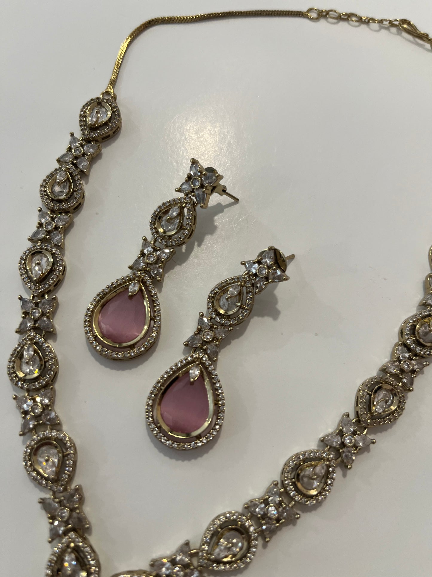 Heeramandi pink pendant