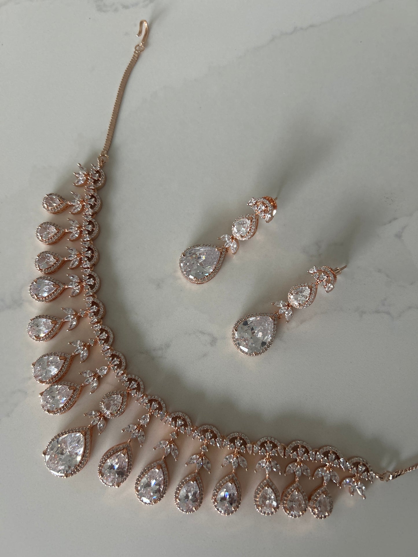 Rose Gold Tear drop elegance Necklace Earrings Set