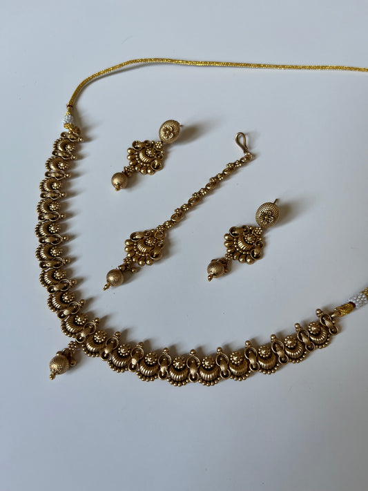 Antique Gold Single Line Set