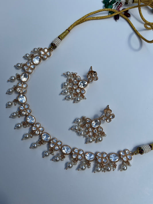 White Pearl Clover Kundan Set