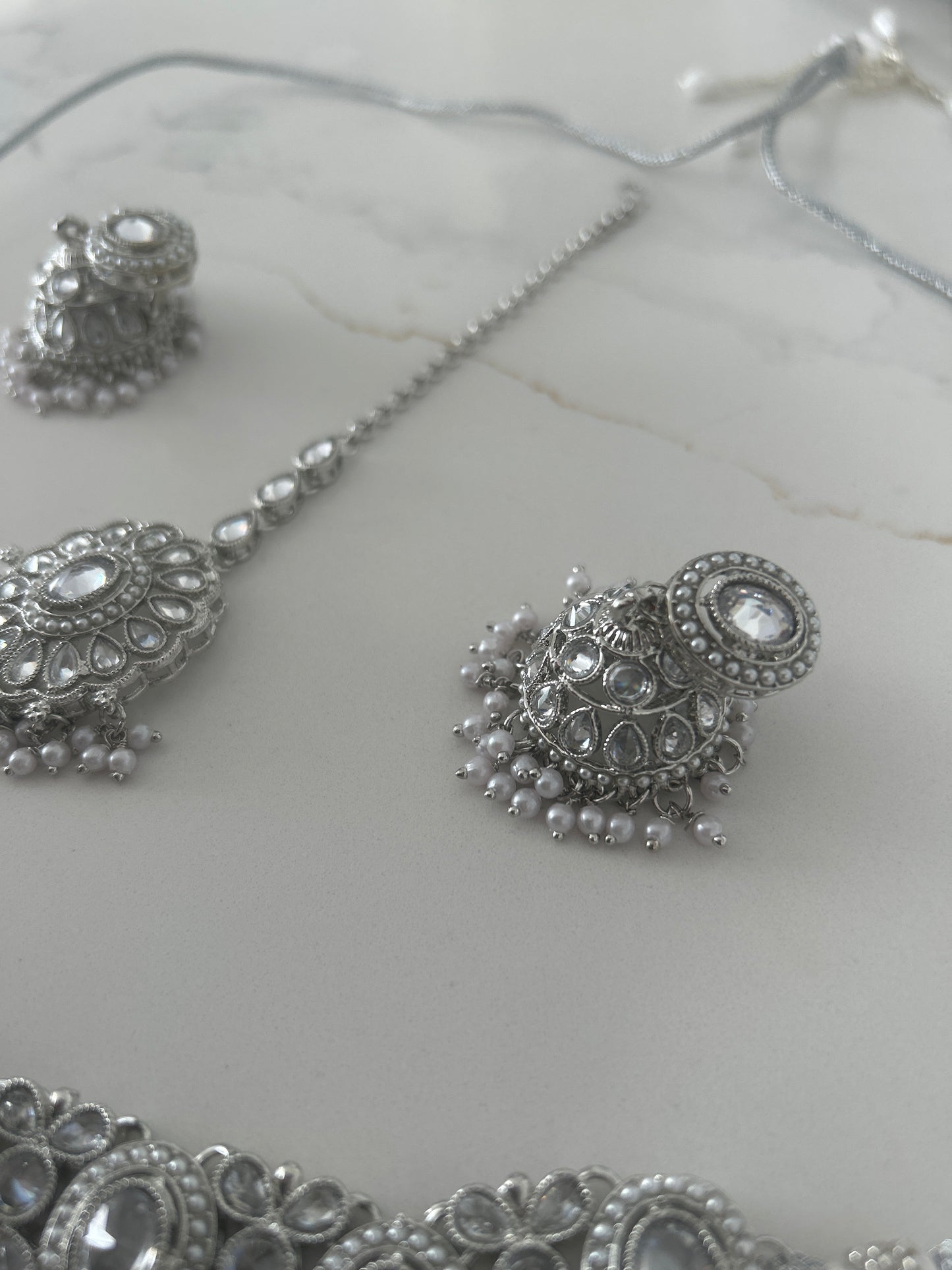 Silver Oval Necklace Earrings Tikka Set