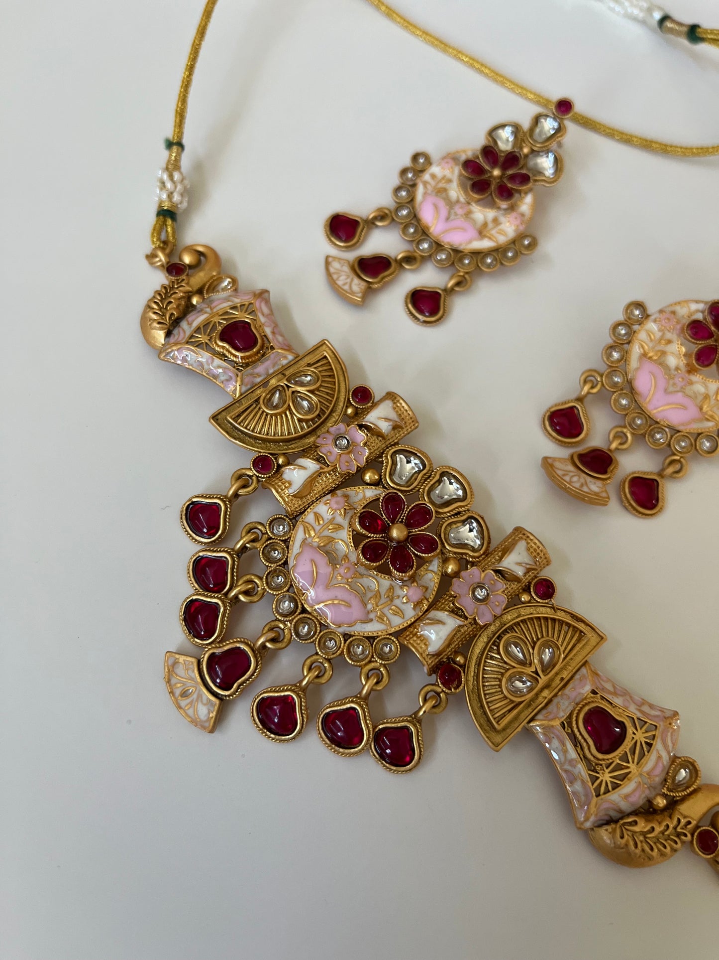 Red Pink Antique Gold Set