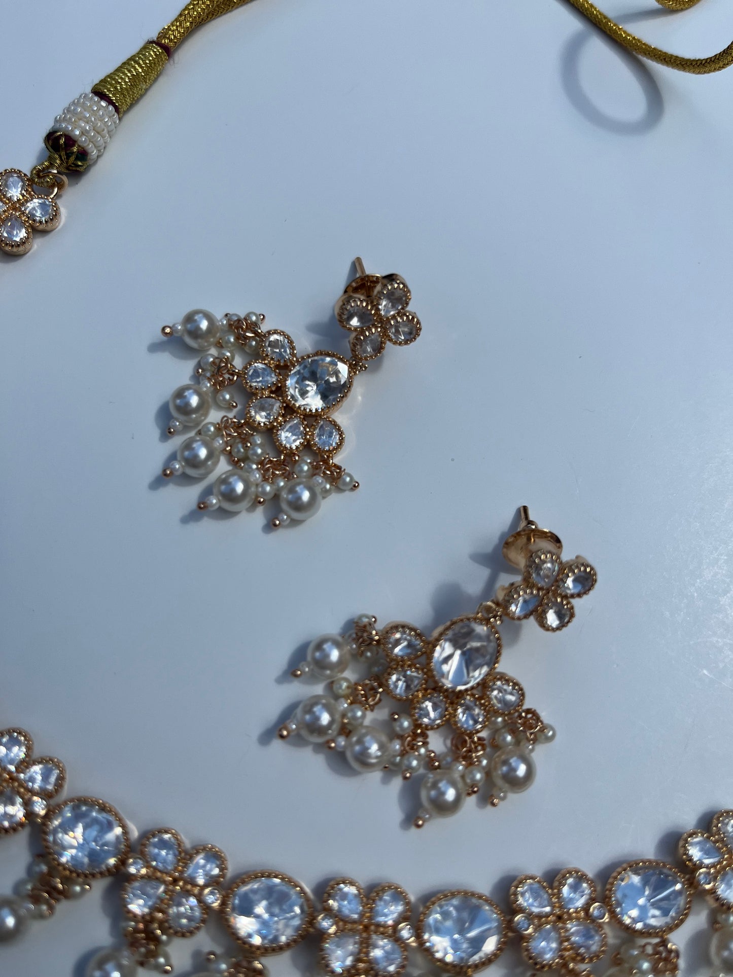 White Pearl Clover Kundan Set