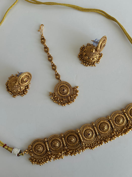 Faux Gold Flower pink stone accent Necklace Earrings Tikka Set
