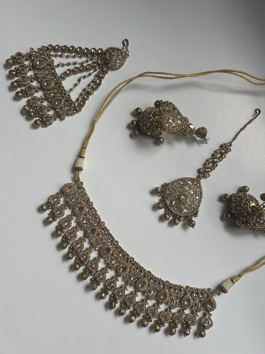 Gold Traditional Necklace Earrings Tikka Passa Set