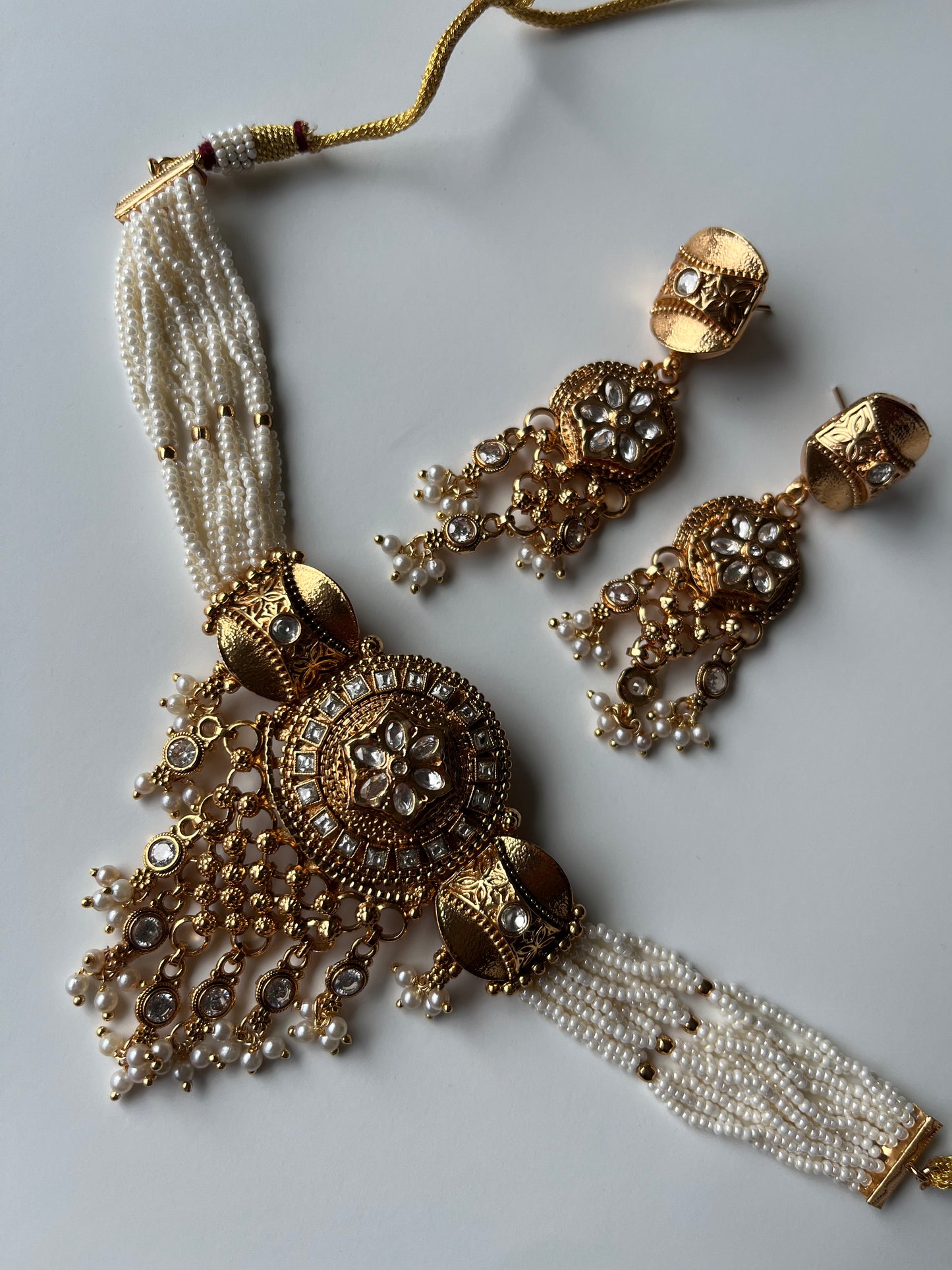 Antique Gold Pearl Mesh Set