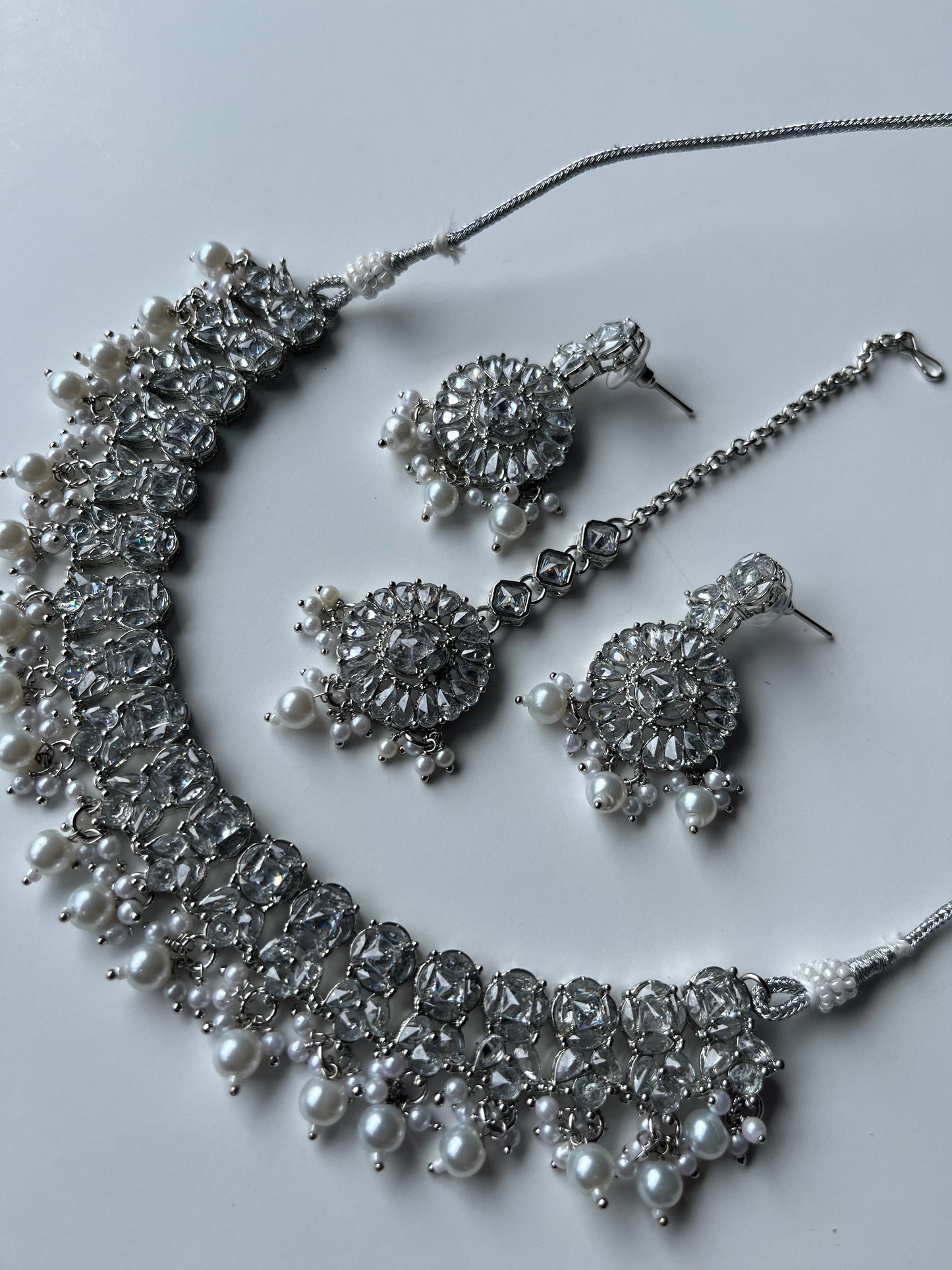 Silver Round Necklace Set