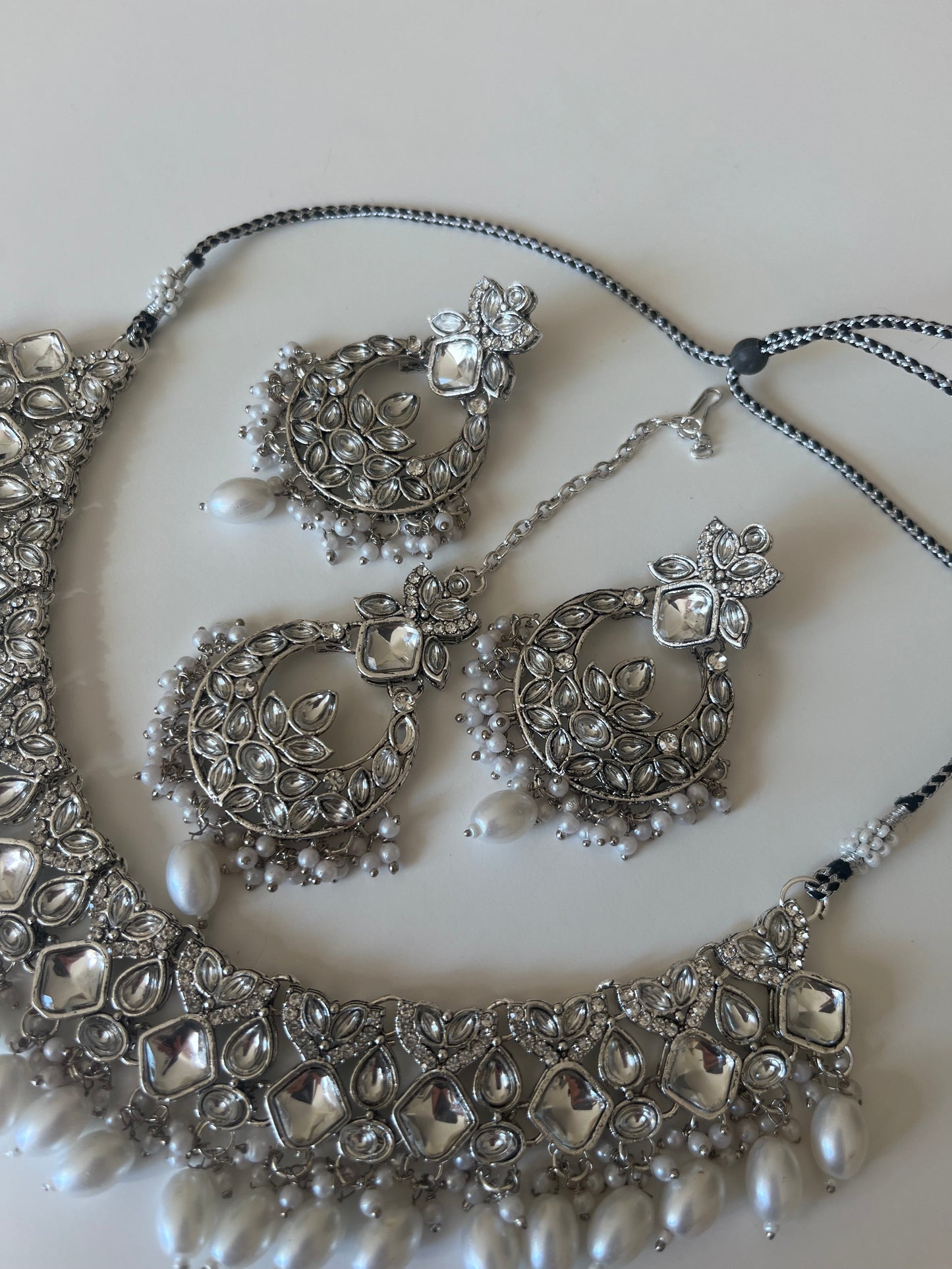 Silver Pearl Necklace Set