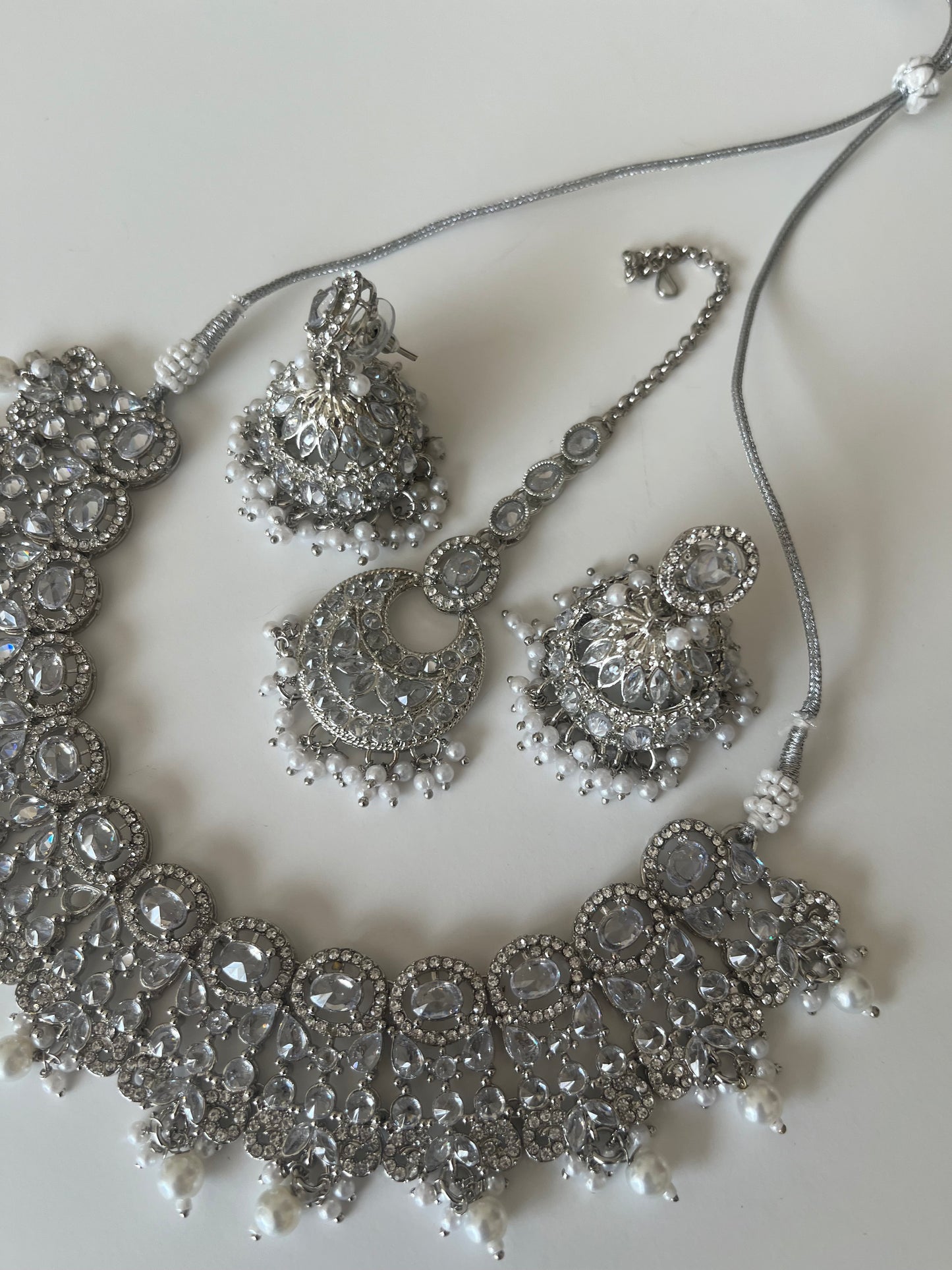 Silver Crystal Jumke Necklace Set