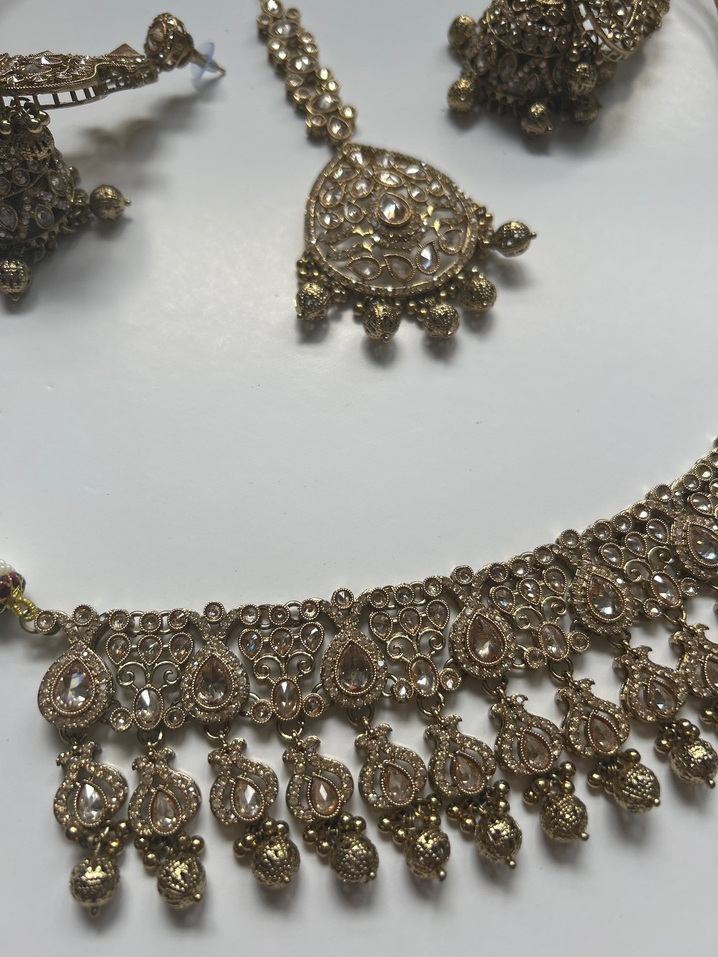 Gold Traditional Necklace Earrings Tikka Passa Set