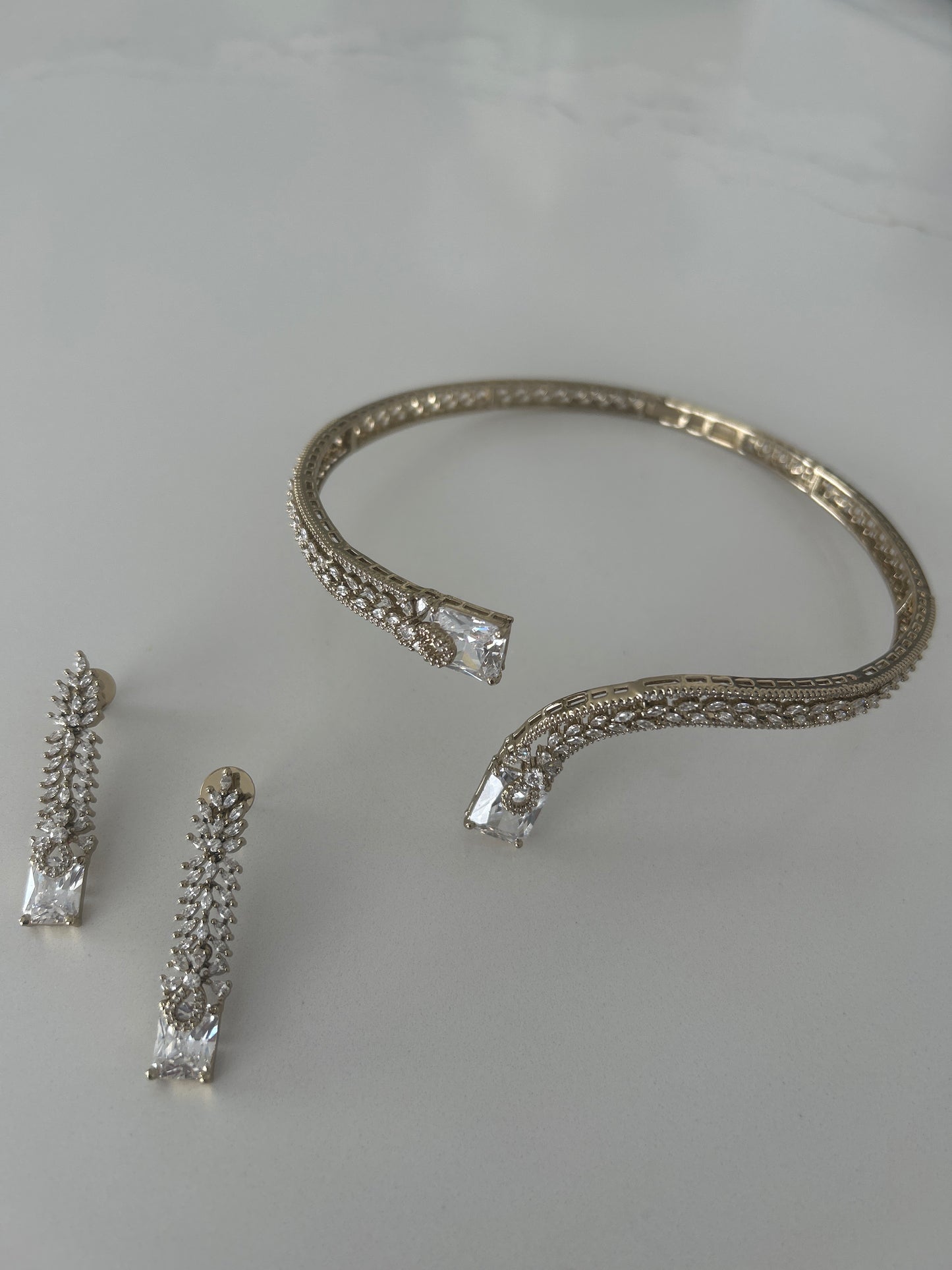 Gala Elegance Showstopper Necklace Earrings Set