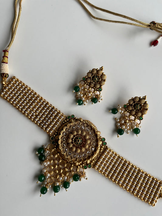 Antique Gold Emerald Mesh Set