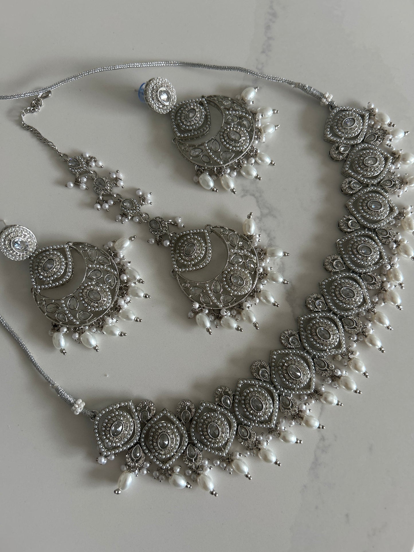Silver Diamond Shape Pearl Necklace Earrings Tikka Aet