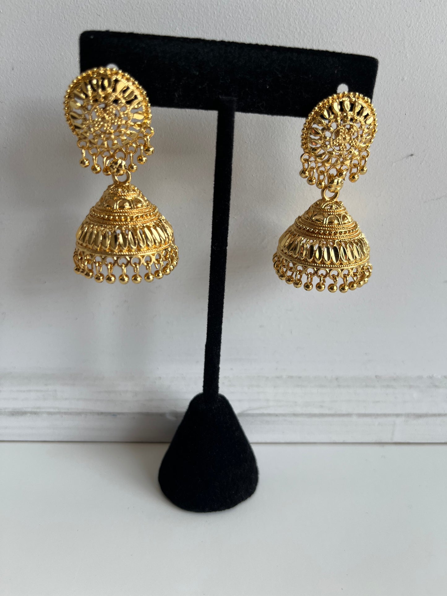 Round Faux Gold Jumka